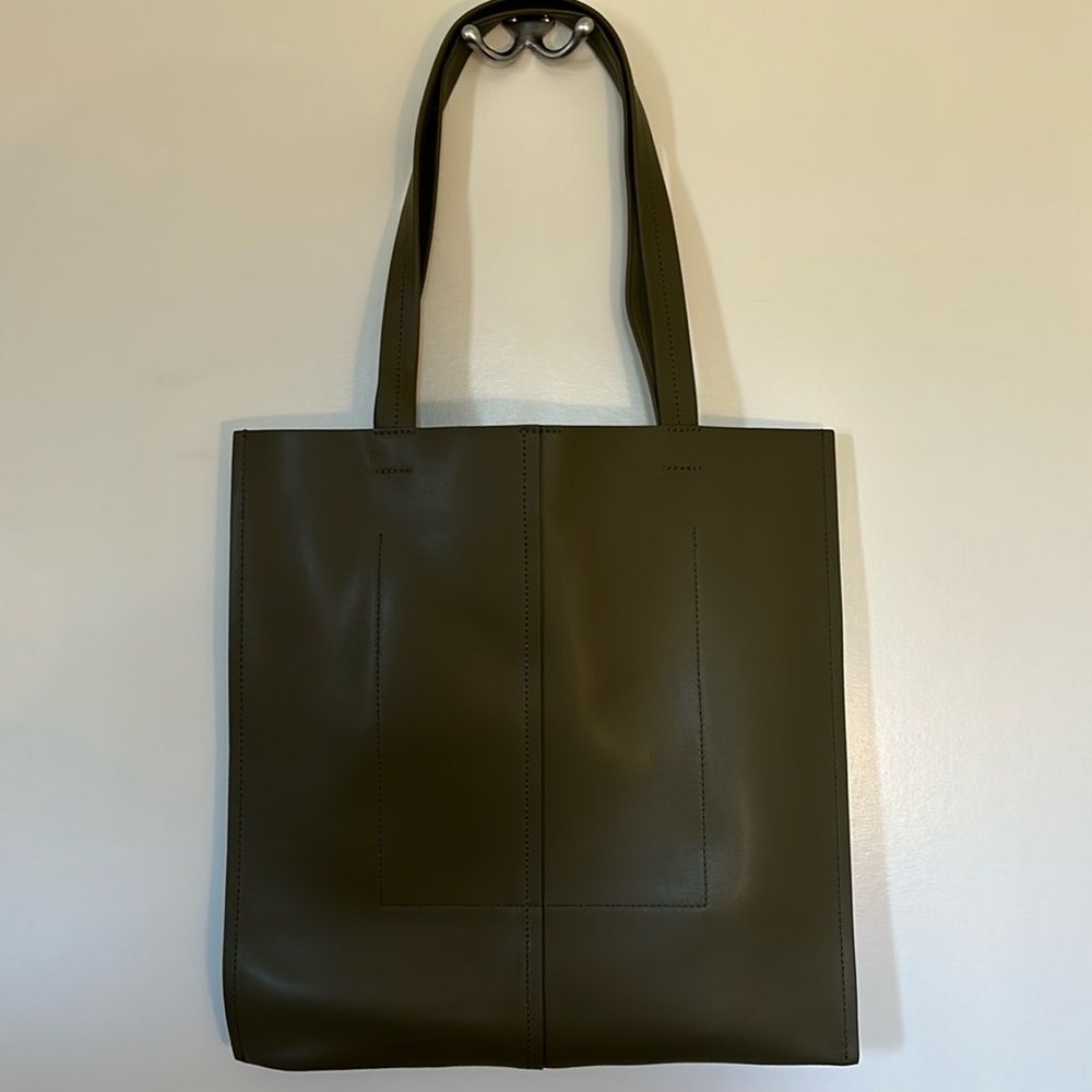 Everlane green leather shoulder bag NEW